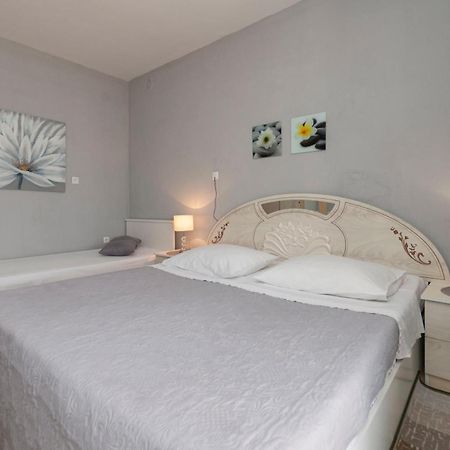 Apartment And Rooms Tatjana Omiš Dış mekan fotoğraf