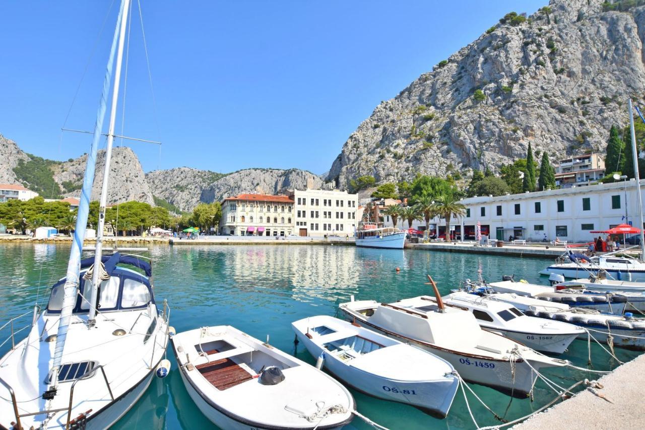 Apartment And Rooms Tatjana Omiš Dış mekan fotoğraf